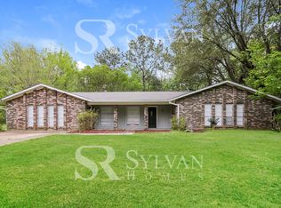5203 Queen Mary Ln, Jackson, MS 39209