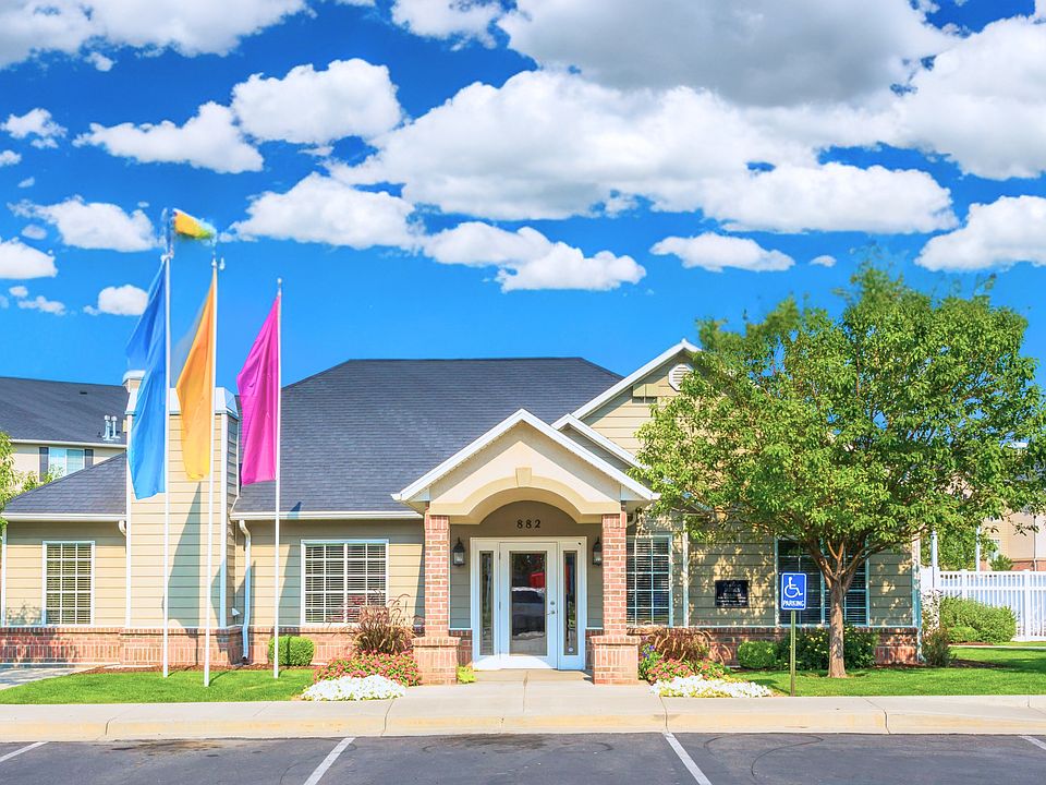 Shoreline Exterior-3