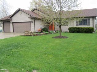 218 W Division St, Shannon, IL 61078