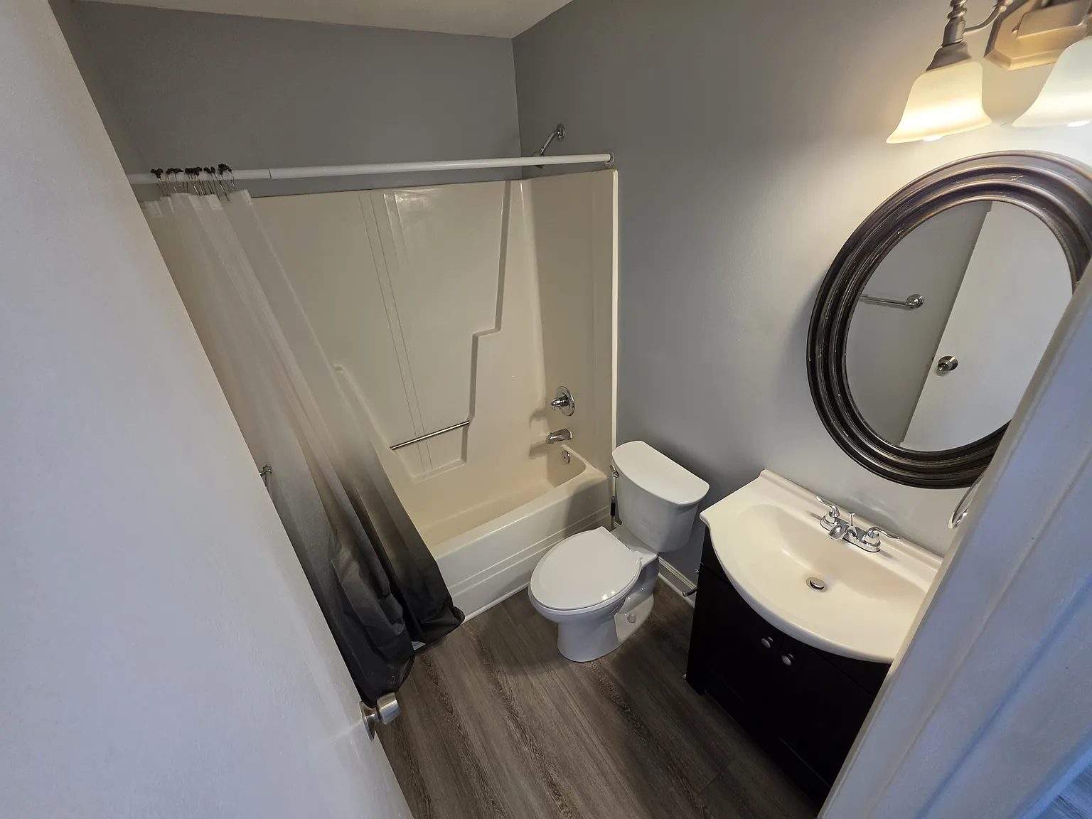 2 bed, 982 sqft, $1,380 — Photo 4