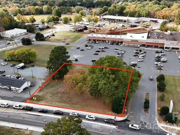 7 Potter Rd, Matthews, NC 28104