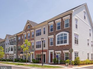 5146 Ridgeview Retreat Dr, Chantilly, VA 20151