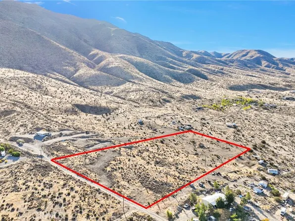 20828 Riverview Rd, Apple Valley, CA 92308