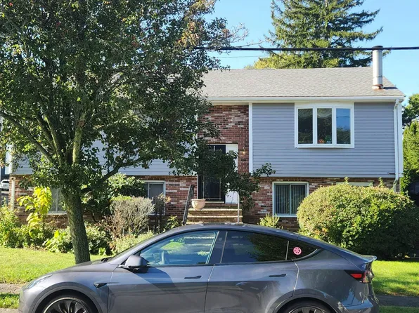 45 Shelton Rd, Swampscott, MA 01907