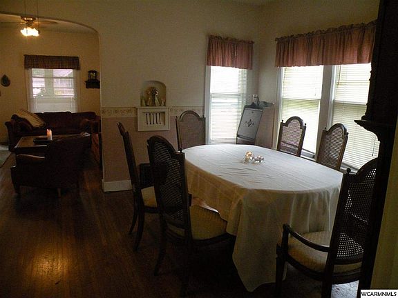 5th image of 108 E Broadway St