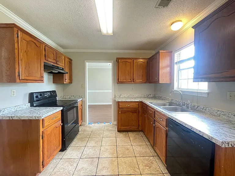 9083 Erie Cv — Photo 3