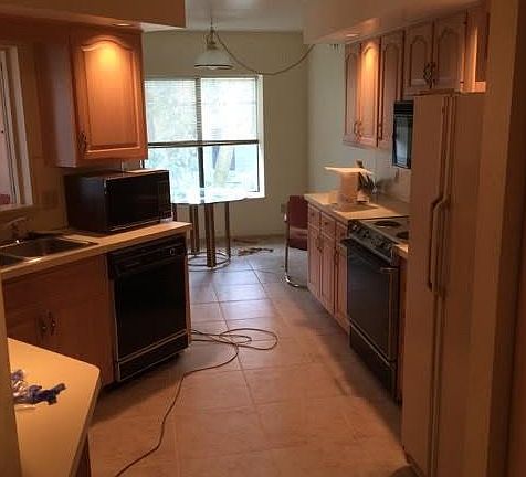 2nd image of 3407 Oak Alley Ct APT 402
