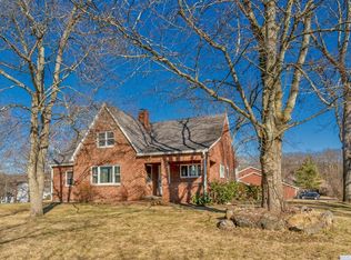 205 Van Kleeck Ln, Kingston, NY 12401