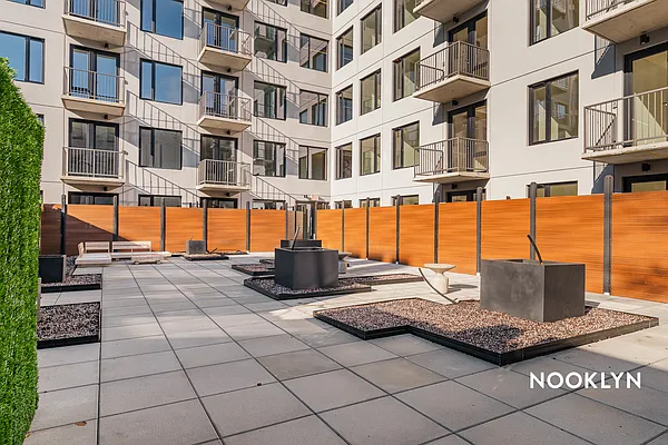 Rented by Nooklyn NYC LLC | media 160