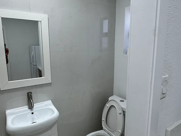 5871 SW 42nd St — Photo 3