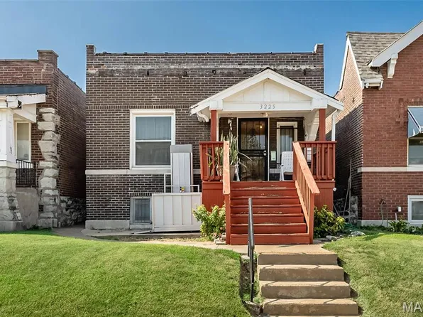 3225 N Taylor Ave, Saint Louis, MO 63115