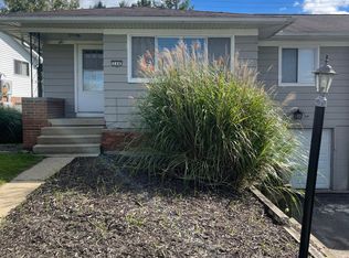 340 E Shore Dr, Whitmore Lake, MI