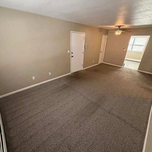 66 Washington Blvd #4 — Photo 3