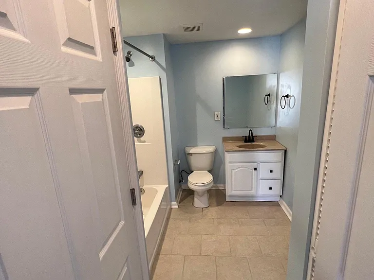 213 Central Ave — Photo 7
