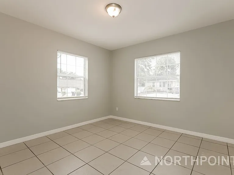 1733 W Saint Louis St — Photo 10