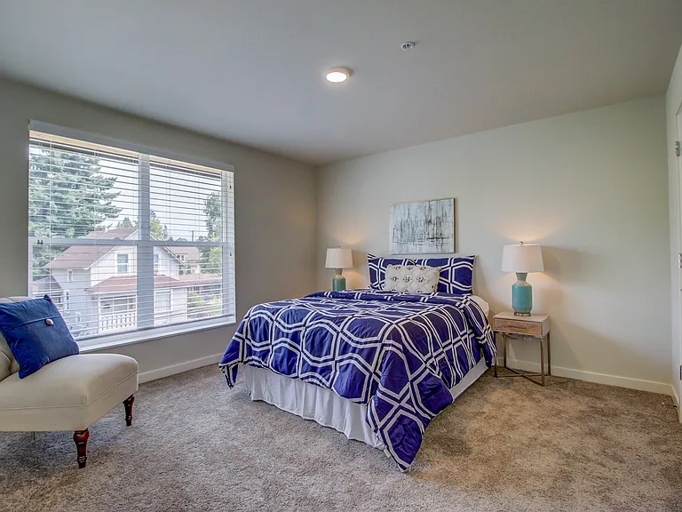 686 SE Spokane St #9 — Photo 15