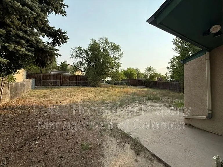 7140 Poteae Dr — Photo 14