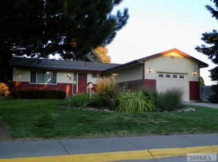 586 Nicole Dr, Blackfoot, ID 83221