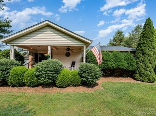 3862 Davis Rd, Maiden, NC 28650