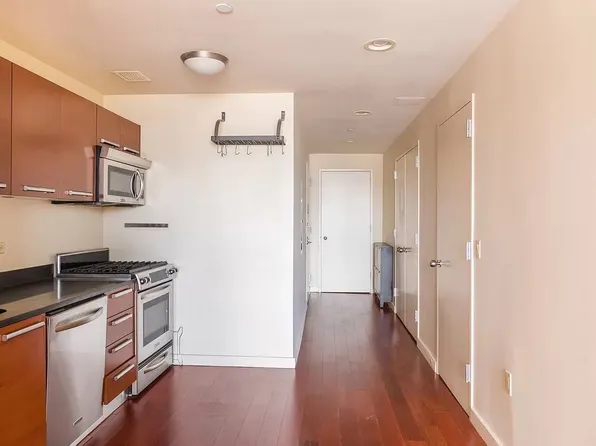 1485 Fifth Avenue 9G image 2 of 15