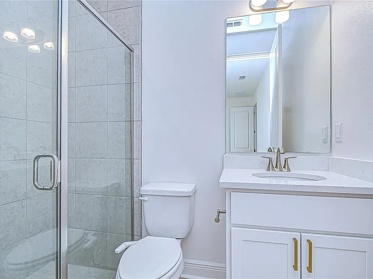 10027 Dolphin Gull Cir — Photo 18