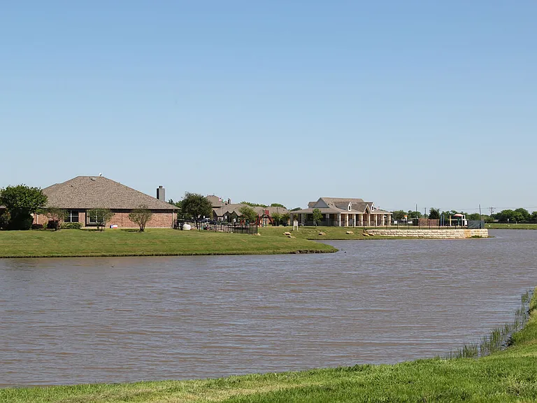 1817 Grassland Dr — Photo 36