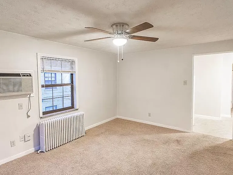 545 Corona Ave #C — Photo 2