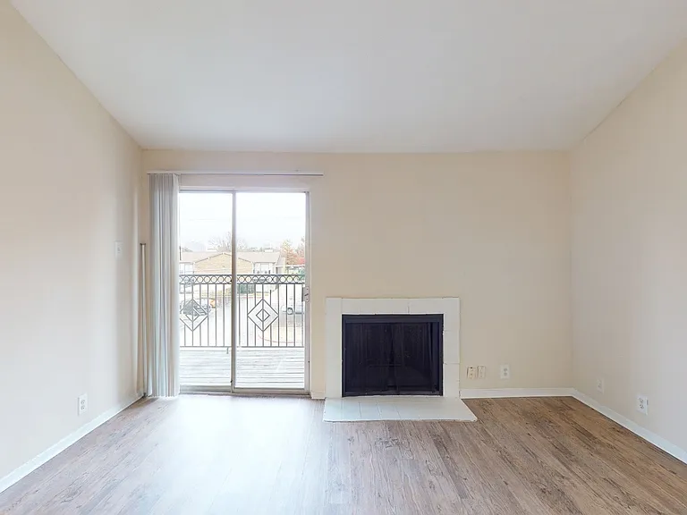 Addison Apartments at the Park — Photo 168