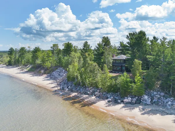 2501 M28 E State Hwy, Marquette, MI 49855