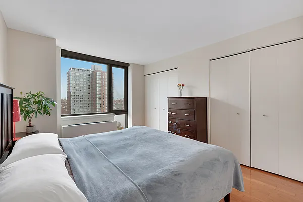 Rented by Corcoran | media 14