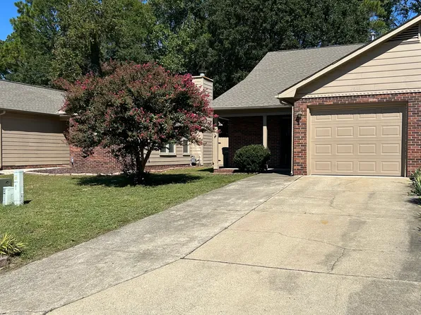 2644 Burke Ln, Fayetteville, NC 28306