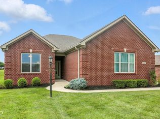 1127 Kay Dr, Greenwood, IN 46142