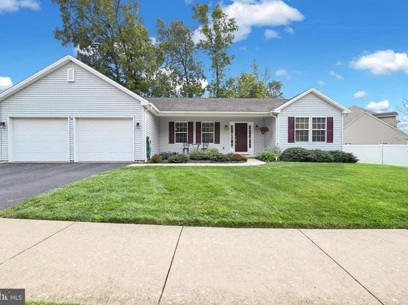 7703 Seneca Ridge Dr, York, PA 17403
