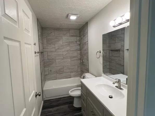 11108 Senac Pl NE #1, Albuquerque, NM 87123