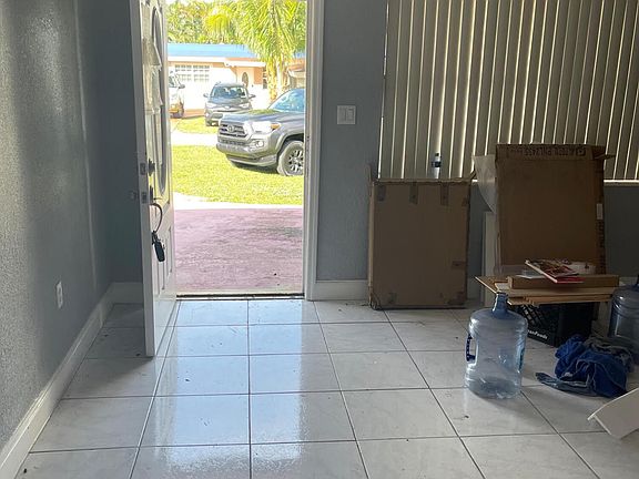 3rd image of 5012 Cheryl Ln