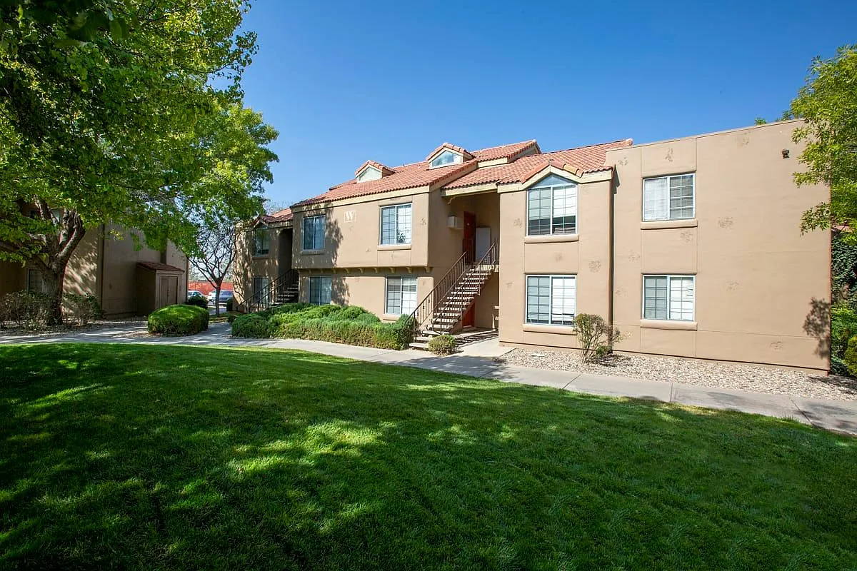Cinnamon Tree Apartments — Photo 4