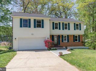 7937 Freehollow Dr, Falls Church, VA 22042
