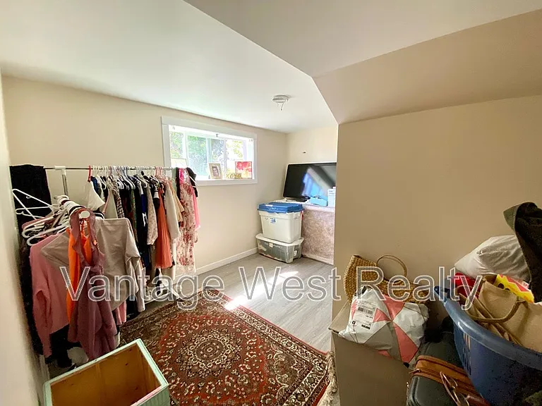 9509B Winview Rd — Photo 6