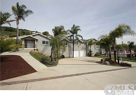 2nd image of 1144 Hunt Rd
