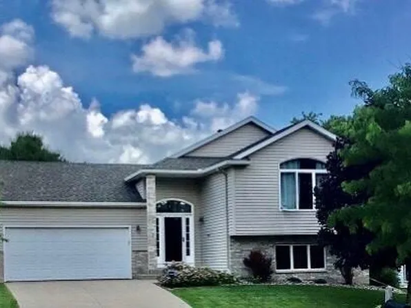 4622 Manor Park Dr NW, Rochester, MN 55901