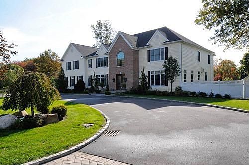 1st image of 30 Northgate Dr