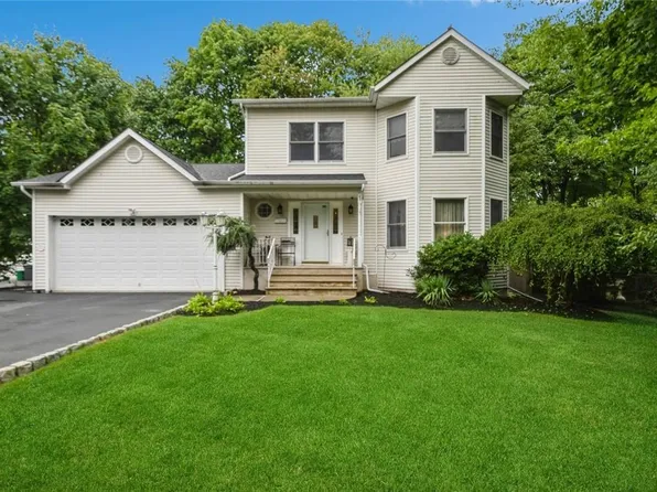 1 Crane Place, Suffern, NY 10901