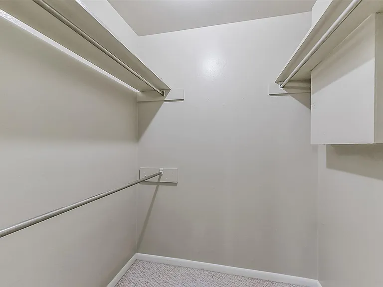 6305 Deerwood Rd — Photo 7