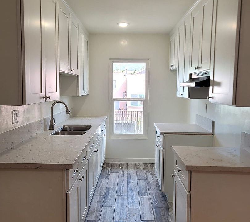 1st image of 949 N Sierra Bonita Ave #3
