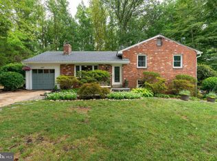 6417 Julian St, Springfield, VA 22150