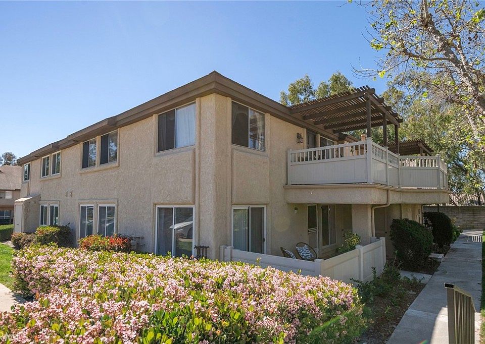 1st image of 25652 Rimgate Dr Unit 1D