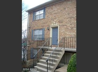 961 S Rolfe St, Arlington, VA 22204