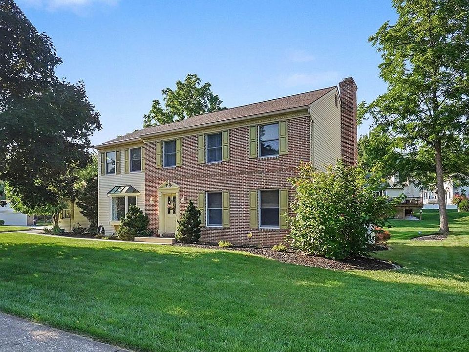 1st image of 2317 Forest Hills Dr