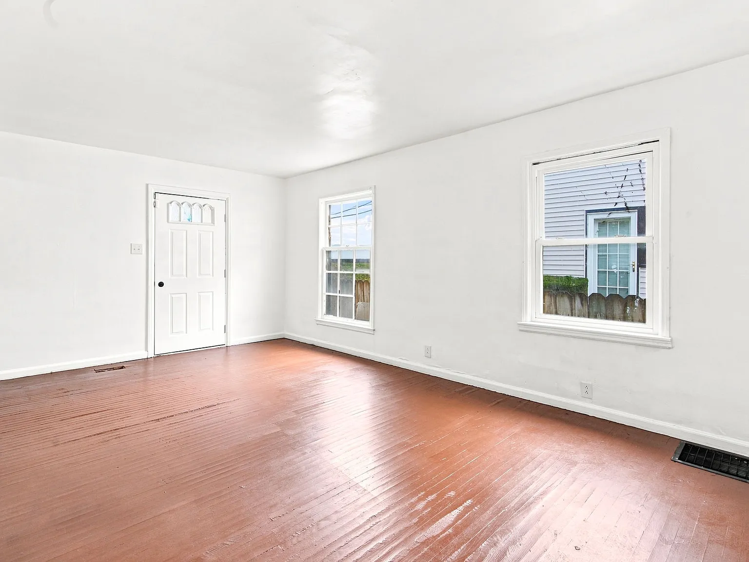 2 bed, 1648 sqft, $1,050 — Photo 4