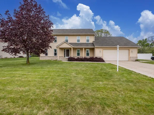 1440 W Mario LANE, Oak Creek, WI 53154